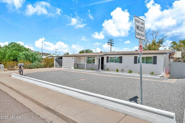 1214 E BUTLER Drive, Phoenix, AZ 85020