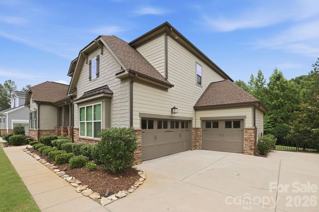 2411 Madeira Circle, Waxhaw, NC 28173
