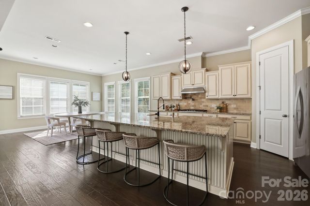 2411 Madeira Circle, Waxhaw, NC 28173