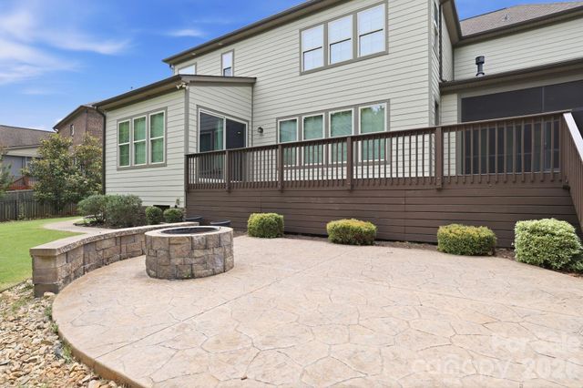 2411 Madeira Circle, Waxhaw, NC 28173