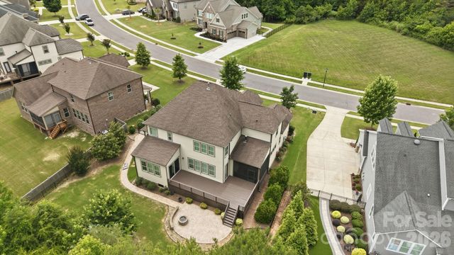 2411 Madeira Circle, Waxhaw, NC 28173