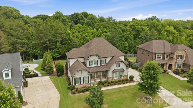 2411 Madeira Circle, Waxhaw, NC 28173