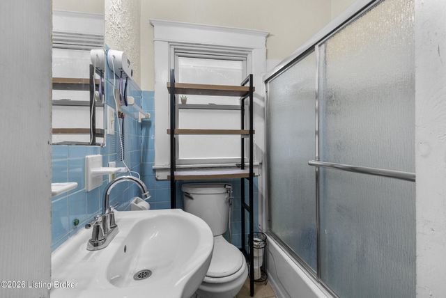 1057 S 43rd St, Louisville, KY 40211