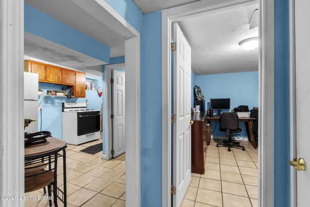 1057 S 43rd St, Louisville, KY 40211