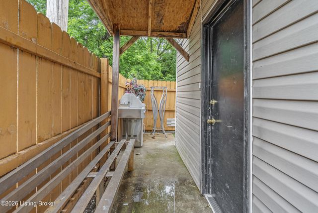 1057 S 43rd St, Louisville, KY 40211