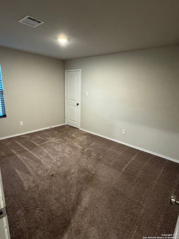 10531 Varmus, Converse, TX 78109