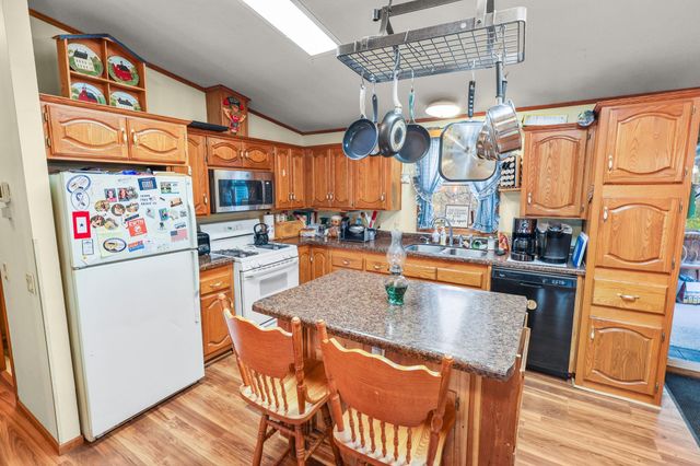 1727 N Lake Drive, Braham, MN 55006