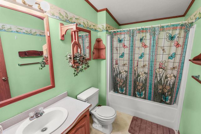 1727 N Lake Drive, Braham, MN 55006