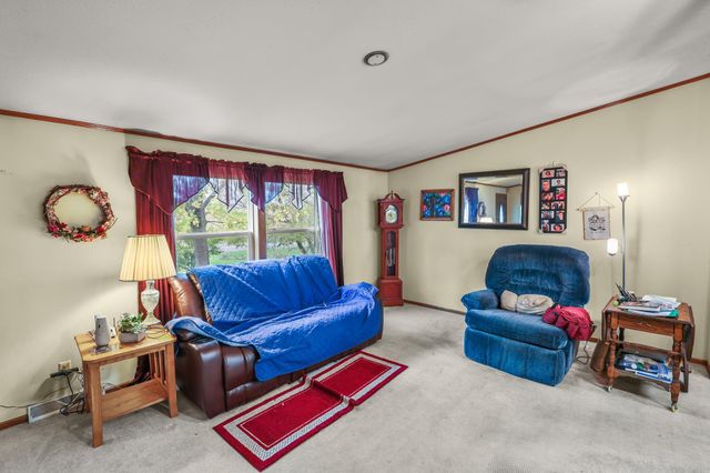 1727 N Lake Drive, Braham, MN 55006