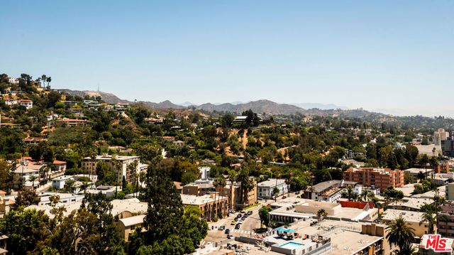 7250 Franklin Avenue 101, Los Angeles, CA 90046