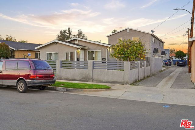 1213 W 93rd Street, Los Angeles, CA 90044