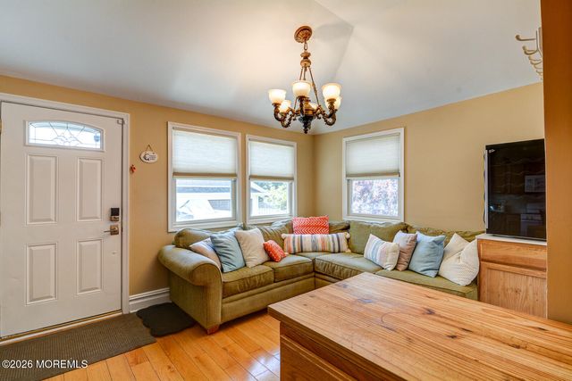 106 Forman Avenue, Point Pleasant Beach, NJ 08742