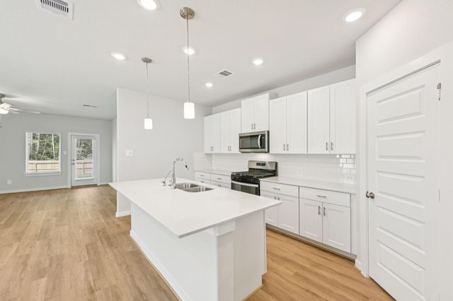 1668 Hopson Ranch Drive, Conroe, TX 77301