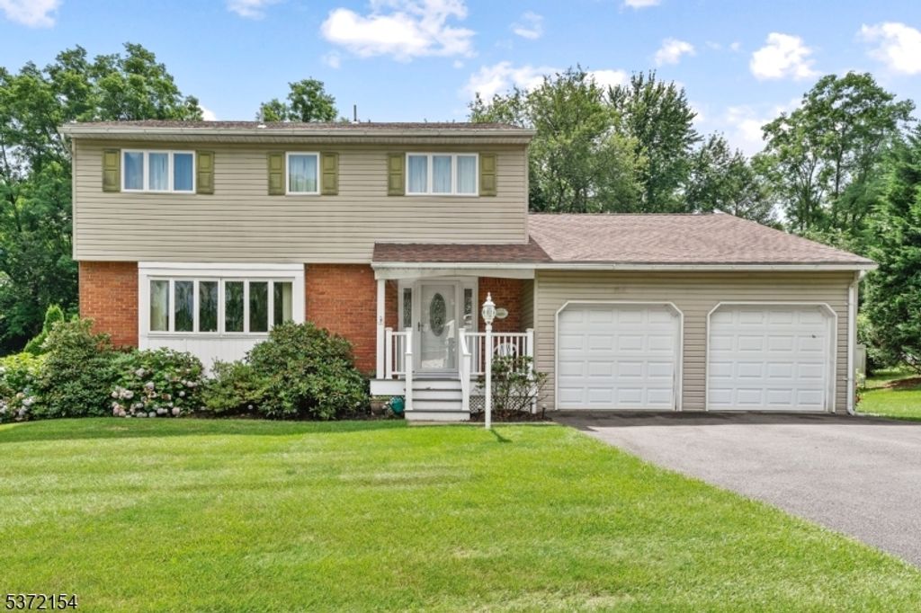 44 Buckley Hill Dr, Lopatcong Twp., NJ 08865