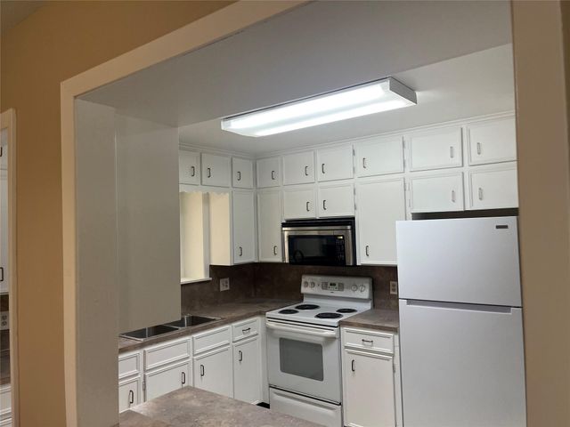 2014 Fm 1094 Road, Sealy, TX 77474
