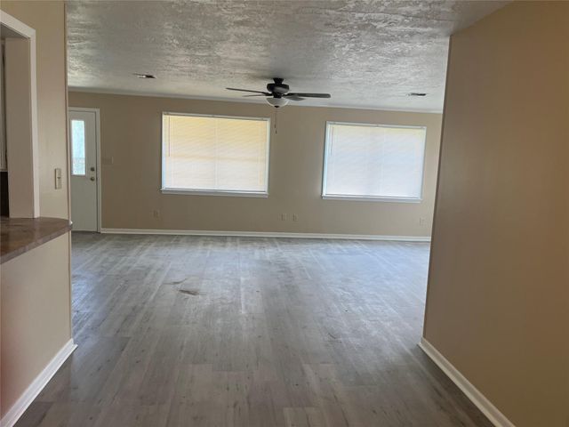 2014 Fm 1094 Road, Sealy, TX 77474
