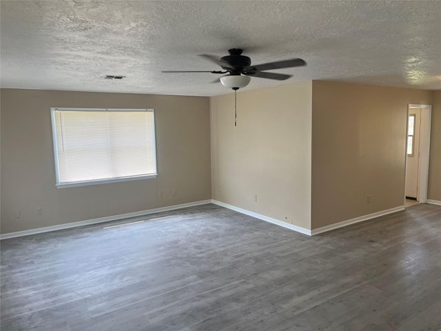 2014 Fm 1094 Road, Sealy, TX 77474