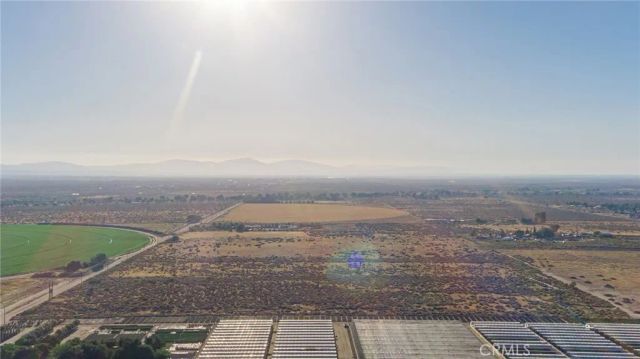 1593 Avenue R, Palmdale, CA 93591