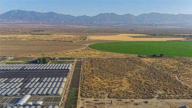 1593 Avenue R, Palmdale, CA 93591