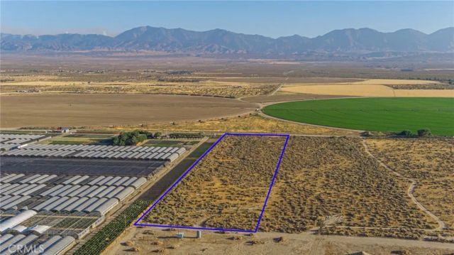 1593 Avenue R, Palmdale, CA 93591