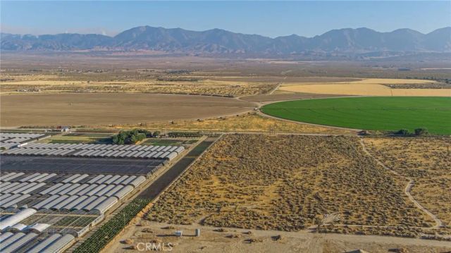 1593 Avenue R, Palmdale, CA 93591