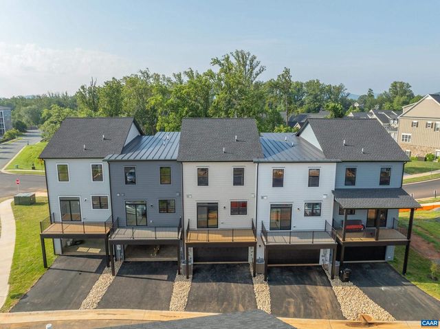 13 LARKIN AVE, Crozet, VA 22932