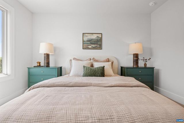 13 LARKIN AVE, Crozet, VA 22932