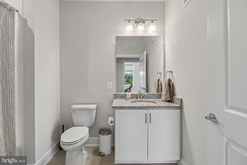 Image 20 of property listing at 3503 BELLFLOWER LN #406, Rockville, MD 20852