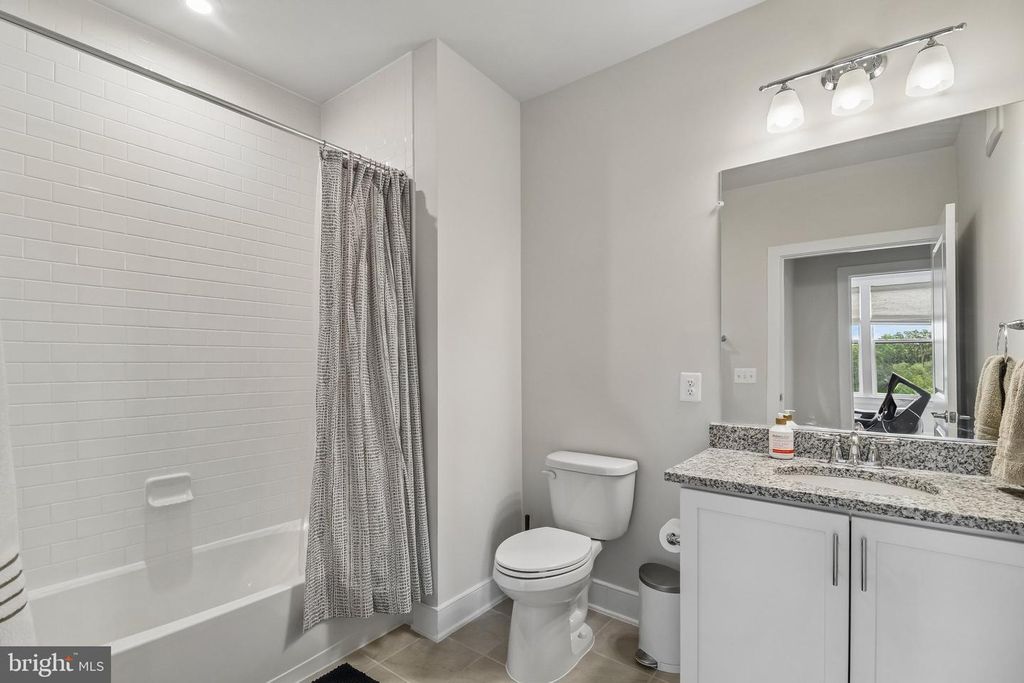 Image 21 of property listing at 3503 BELLFLOWER LN #406, Rockville, MD 20852