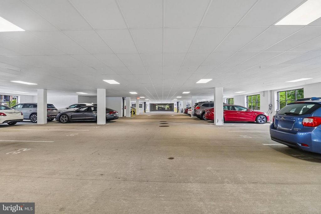 Image 30 of property listing at 3503 BELLFLOWER LN #406, Rockville, MD 20852