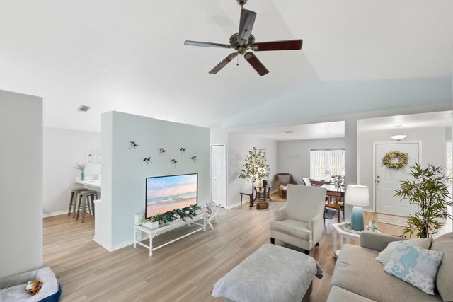 6736 Alemendra Street, Fort Pierce, FL 34951