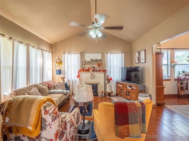 1306 S 6th, Mcalester, OK 74501