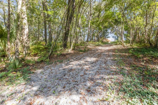 1624 GREENS DAIRY ROAD, Deland, FL 32720