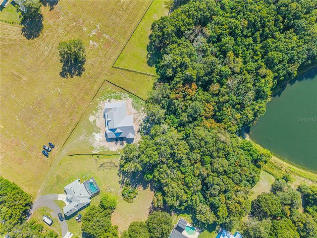 1624 GREENS DAIRY ROAD, Deland, FL 32720