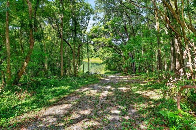 1624 GREENS DAIRY ROAD, Deland, FL 32720
