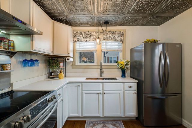 958 DONAGHE ST, Staunton, VA 24401