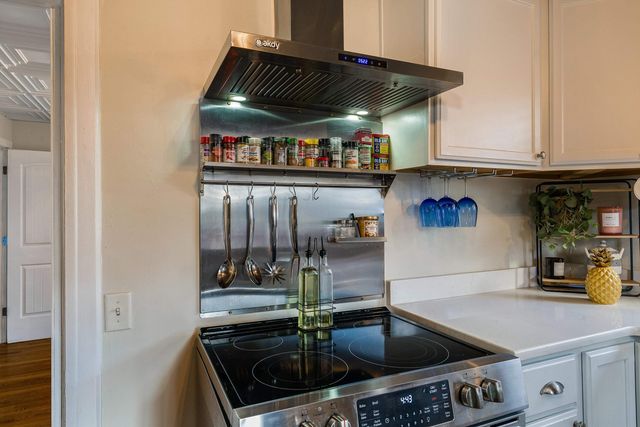 958 DONAGHE ST, Staunton, VA 24401