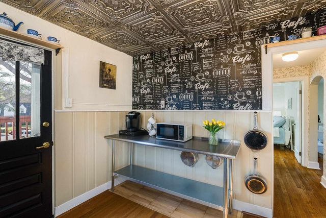 958 DONAGHE ST, Staunton, VA 24401