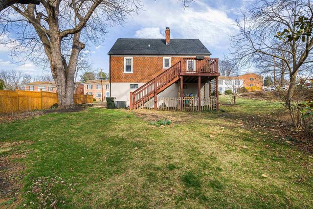 958 DONAGHE ST, Staunton, VA 24401