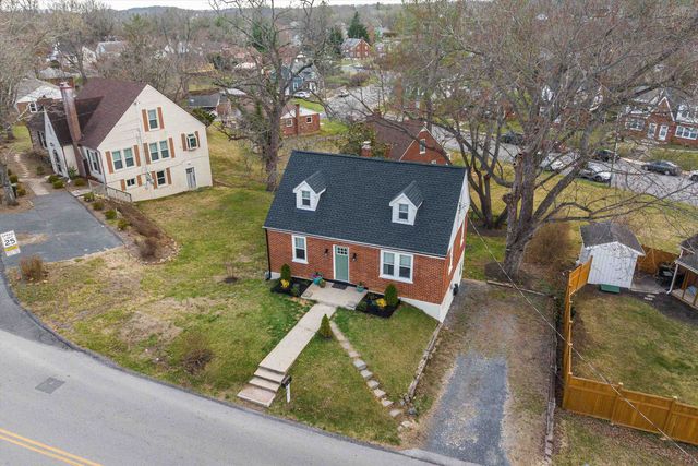 958 DONAGHE ST, Staunton, VA 24401