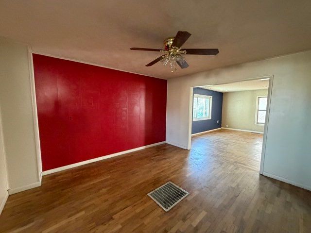 822 Santa Fe Avenue, Canadian, TX 79014