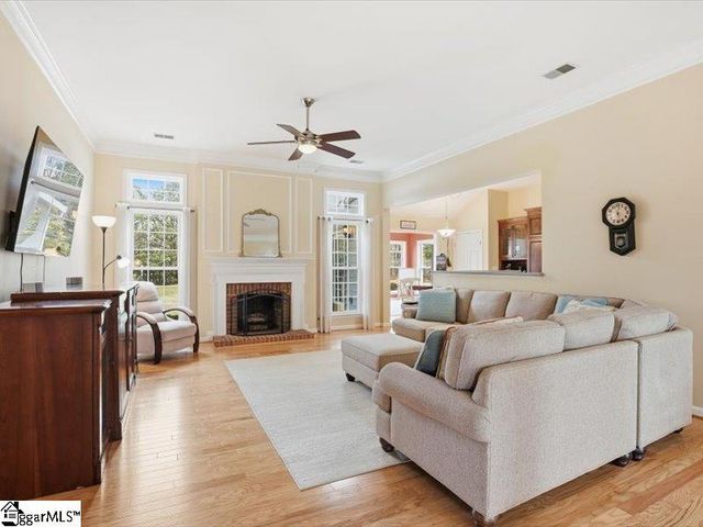 4 Willow Oak Court, Simpsonville, SC 29681
