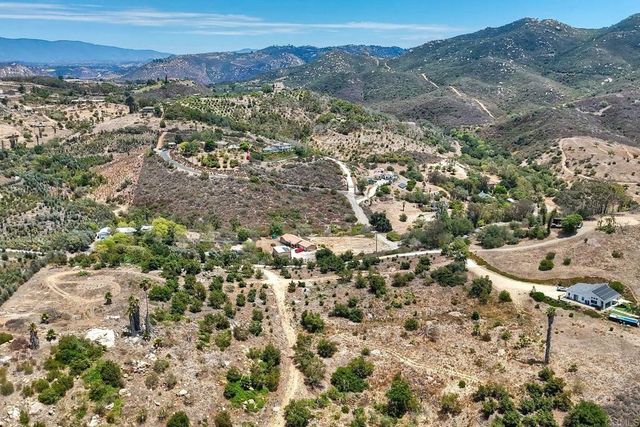 Twin Oaks Valley Rd., Vista, CA 92084