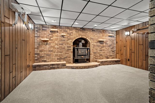 124 Prairiewood Drive S, Fargo, ND 58103