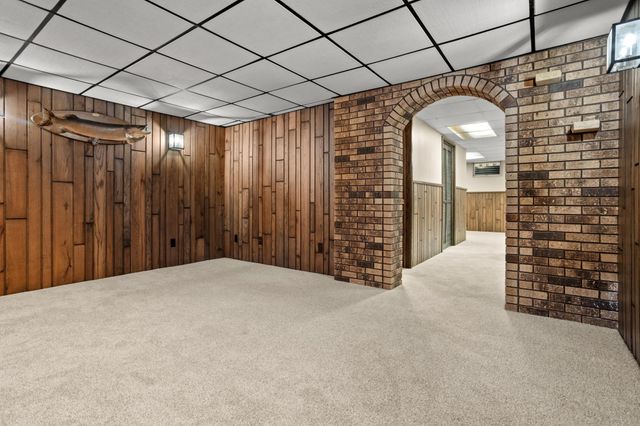 124 Prairiewood Drive S, Fargo, ND 58103