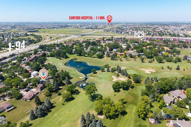 124 Prairiewood Drive S, Fargo, ND 58103