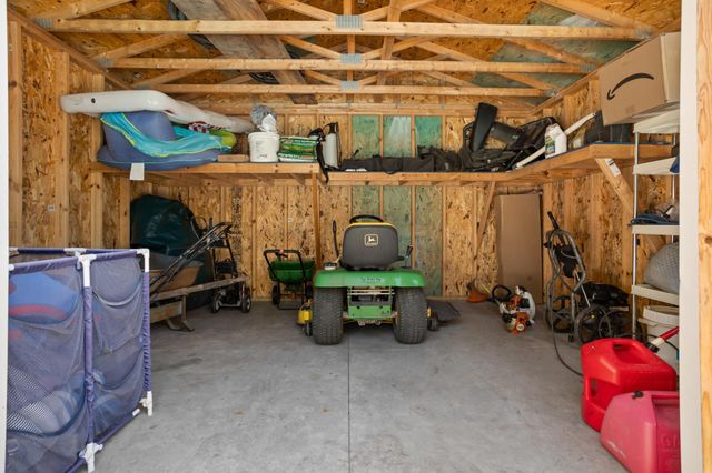 124 Prairiewood Drive S, Fargo, ND 58103