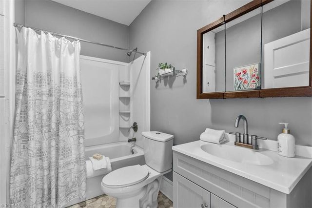 118 Bruce Street, Greensboro, NC 27403