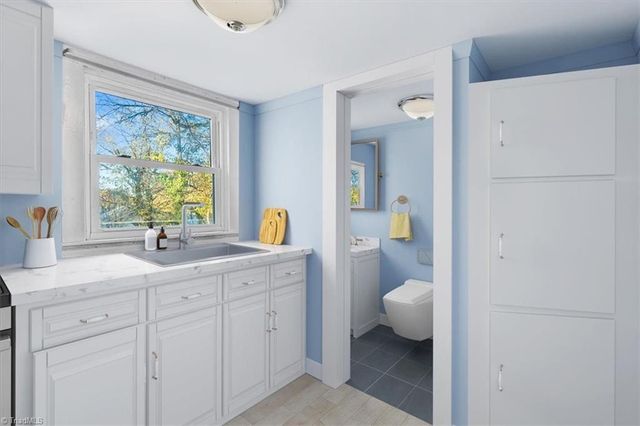 118 Bruce Street, Greensboro, NC 27403