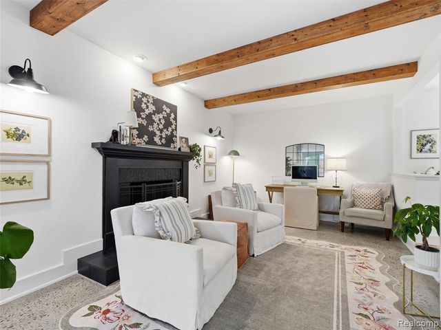 39773 Bart Street, Canton, MI 48187